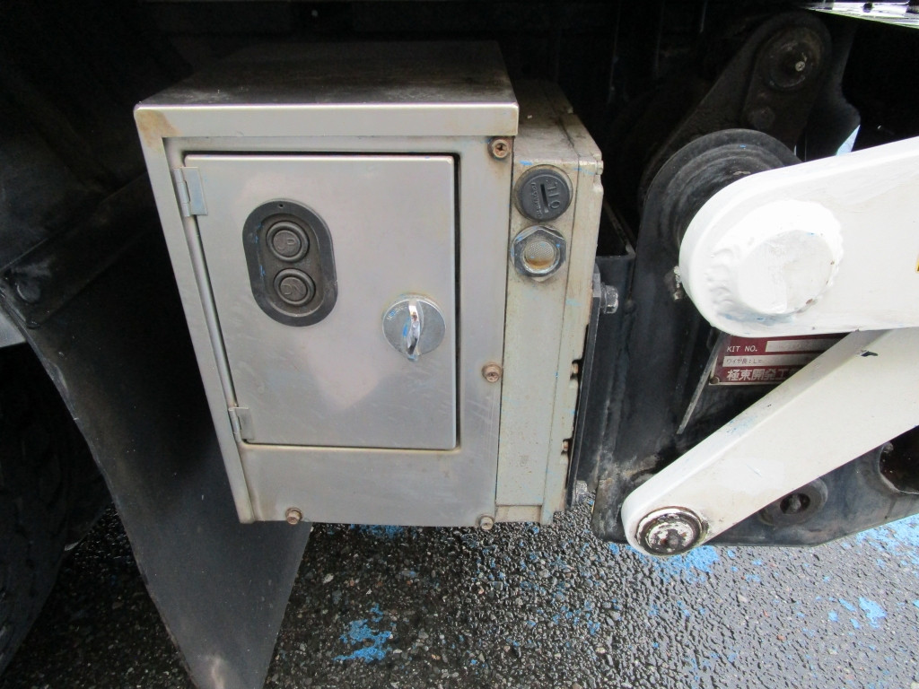 日野 デュトロ TPG-XZU605M(2WD)の写真19