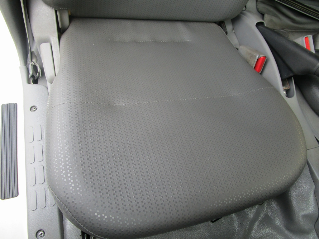 日野 デュトロ TPG-XZU605M(2WD)の写真30