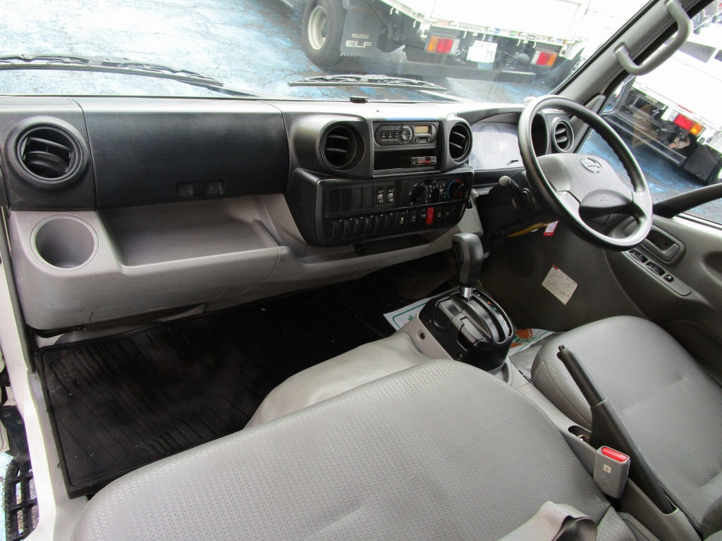 日野 デュトロ TPG-XZU605M(2WD)の写真31