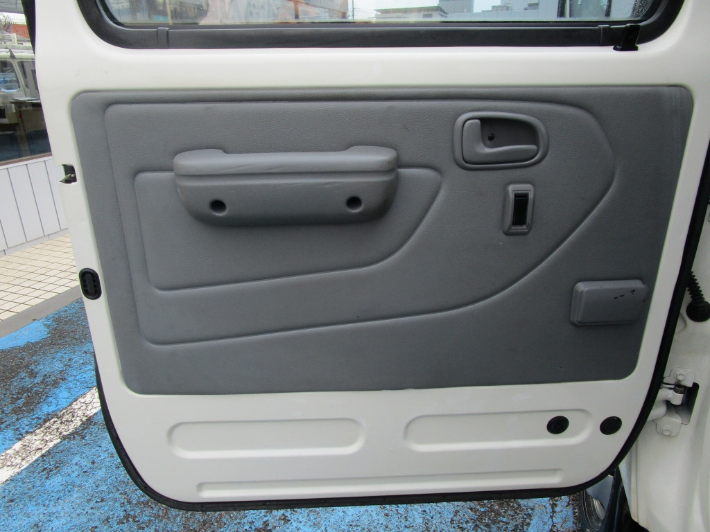 日野 デュトロ TPG-XZU605M(2WD)の写真38