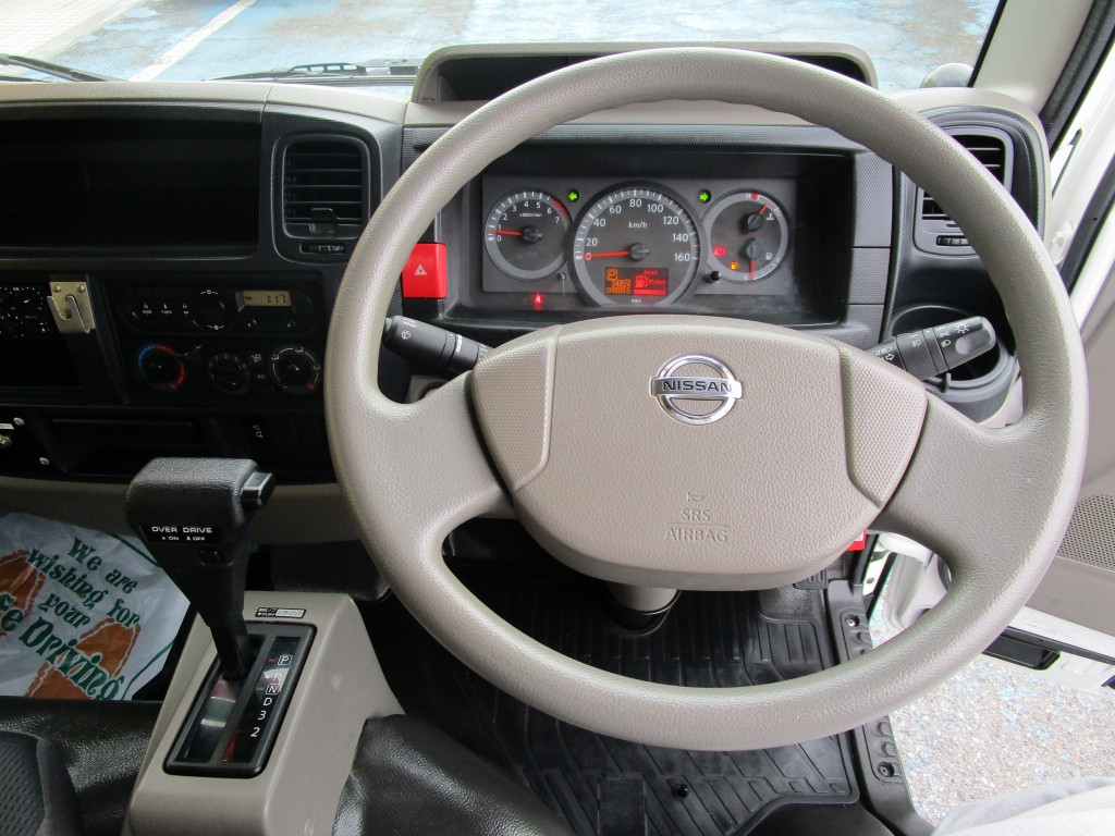 ☆ルームクリーニング済み!☆
当社の車輛は、1台、1台専門スタッフが、
念入りにクリーニングした車輛を展示しております。|日産 アトラス CBF-SQ2F24(2WD)の写真25