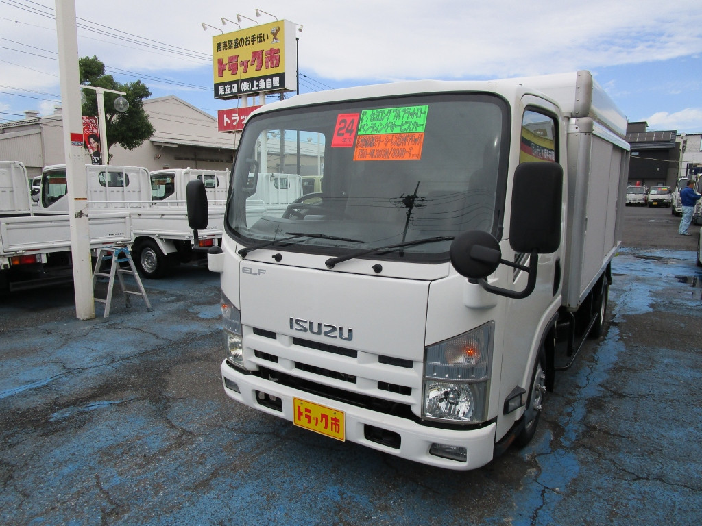 いすゞ エルフ TKG-NLR85N(2WD)の写真1