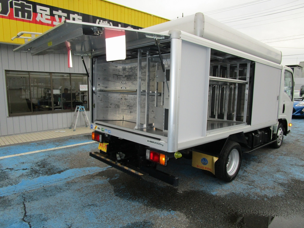 いすゞ エルフ TKG-NLR85N(2WD)の写真2