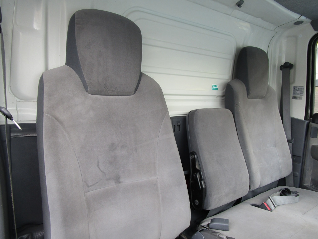 いすゞ エルフ TKG-NLR85N(2WD)の写真29