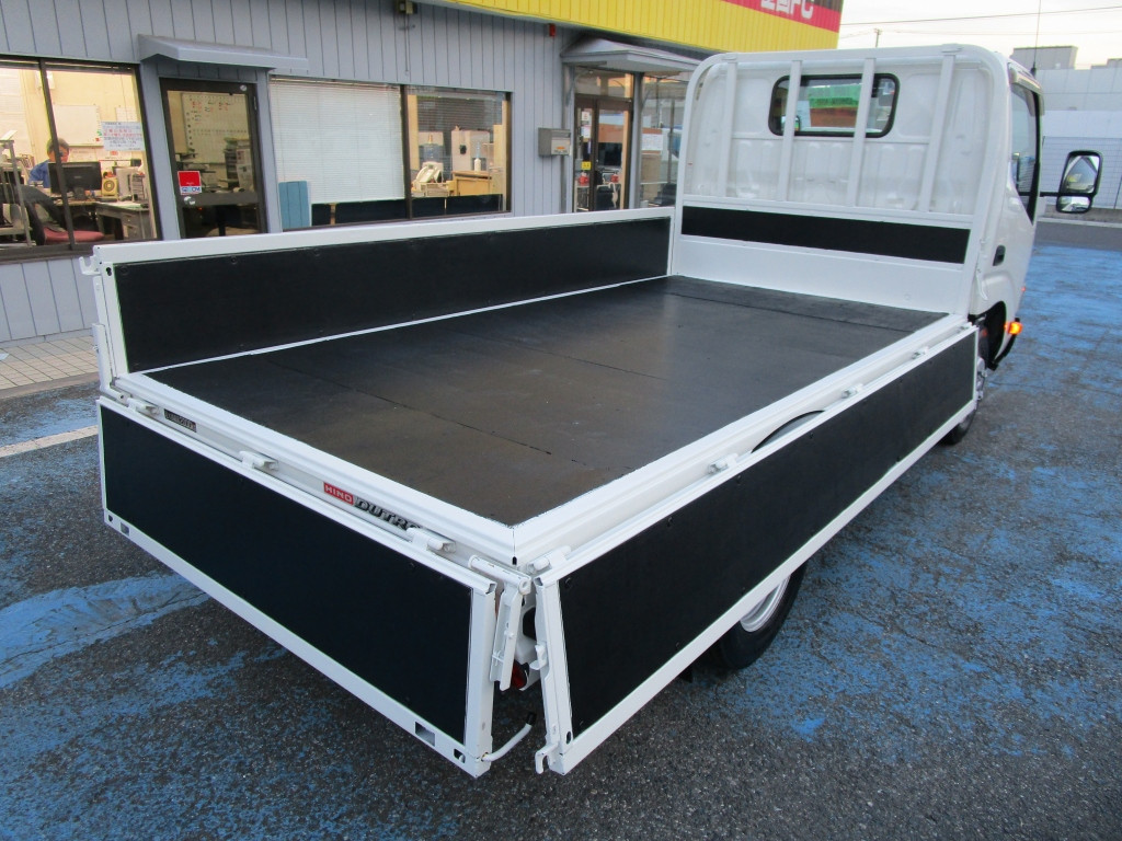 日野 デュトロ TPG-XZU605M(2WD)の写真2