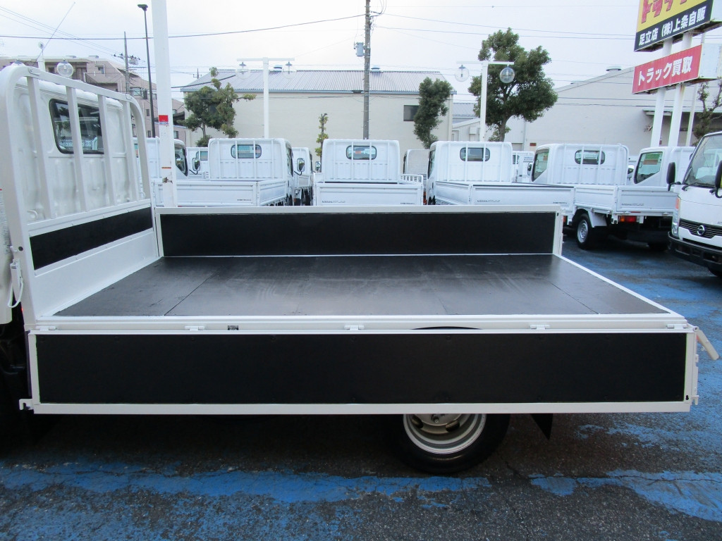 日野 デュトロ TPG-XZU605M(2WD)の写真23