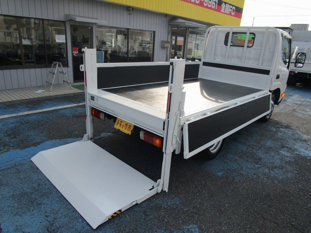 日野 デュトロ 2RG-XZU605M(2WD)の写真2