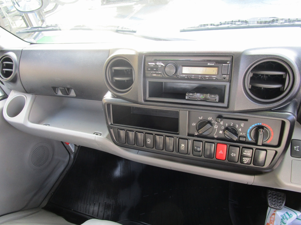 日野 デュトロ 2RG-XZU605M(2WD)の写真32