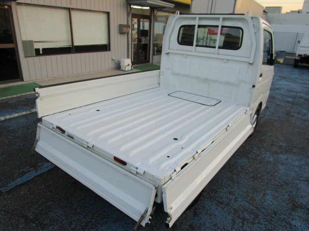 日産 クリッパーバン EBD-DR16T(2WD)の写真2