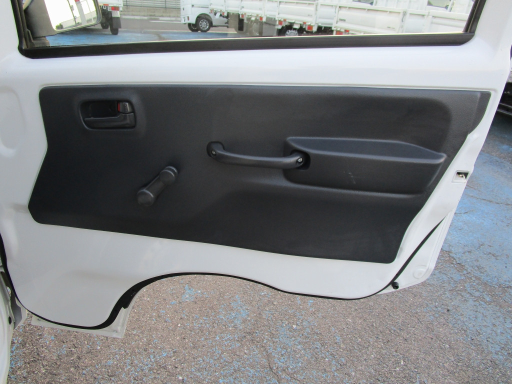 日産 クリッパーバン EBD-DR16T(2WD)の写真22