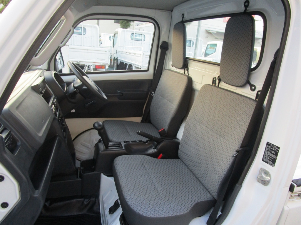 日産 クリッパーバン EBD-DR16T(2WD)の写真32