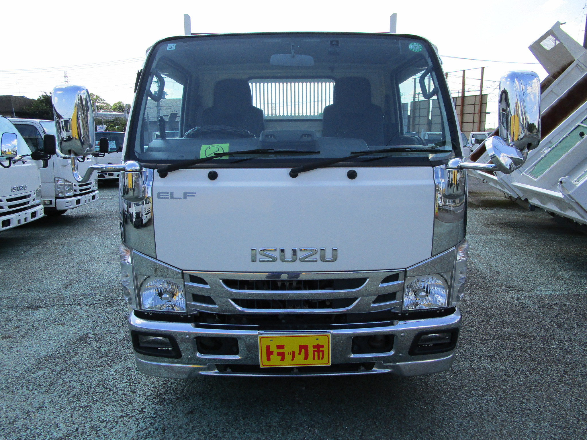 いすゞ エルフ 2RG-NKR88ADの写真2