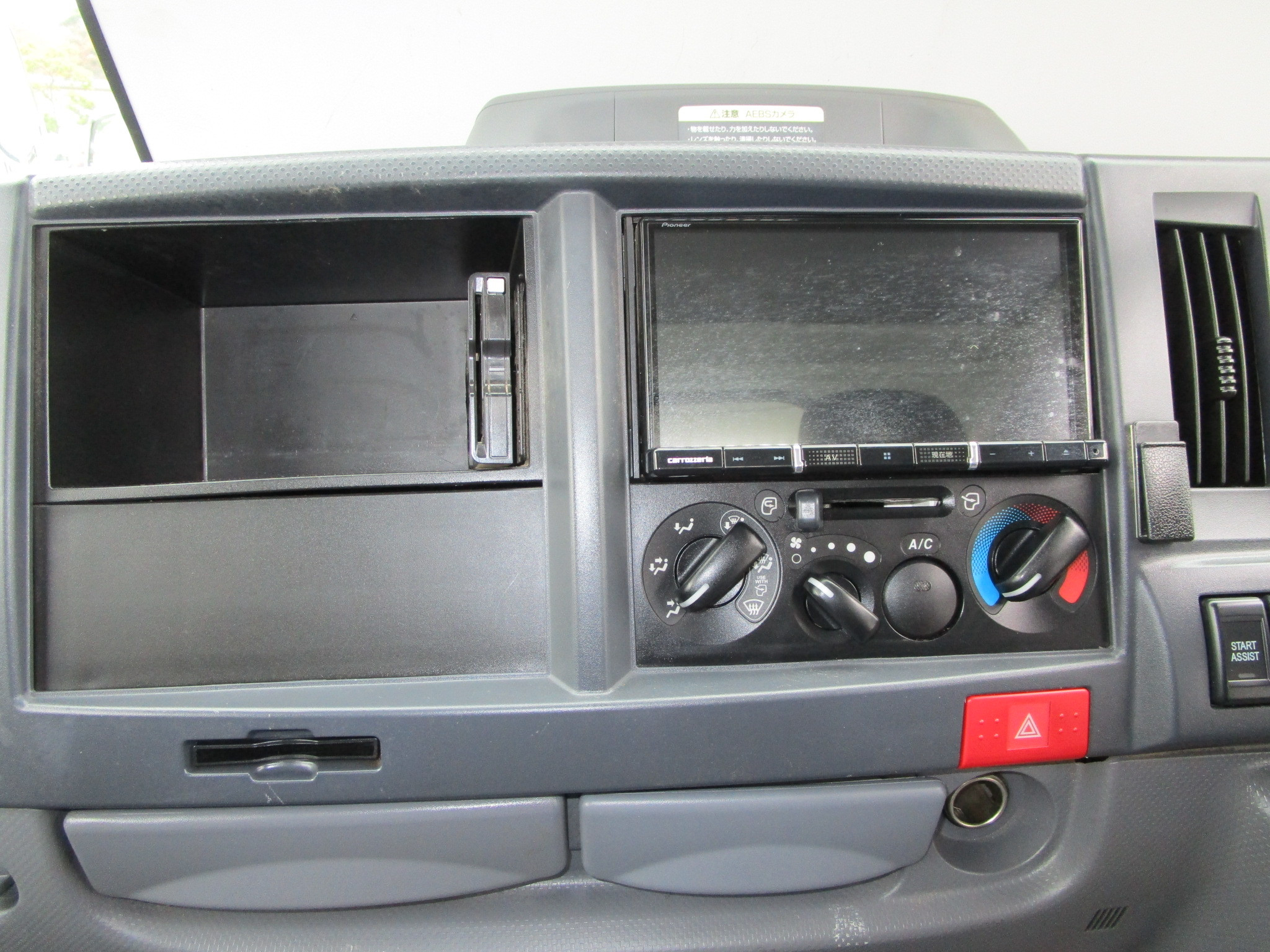 いすゞ エルフ 2RG-NKR88ADの写真18