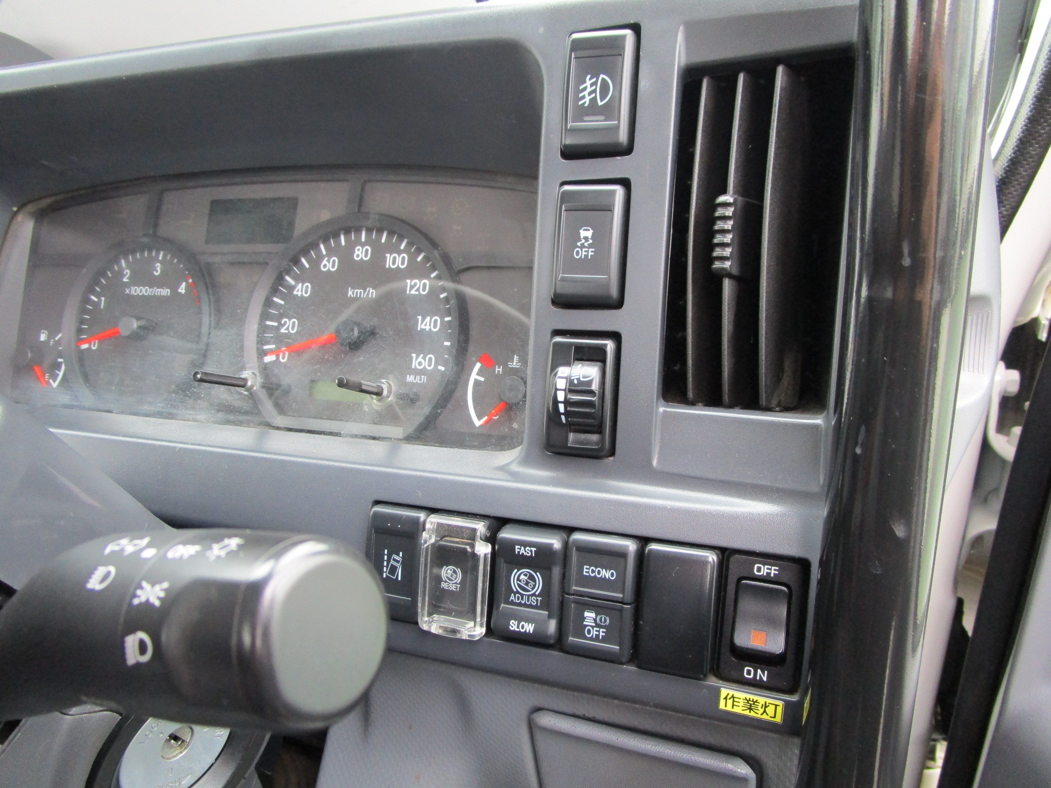 いすゞ エルフ 2RG-NKR88ADの写真21