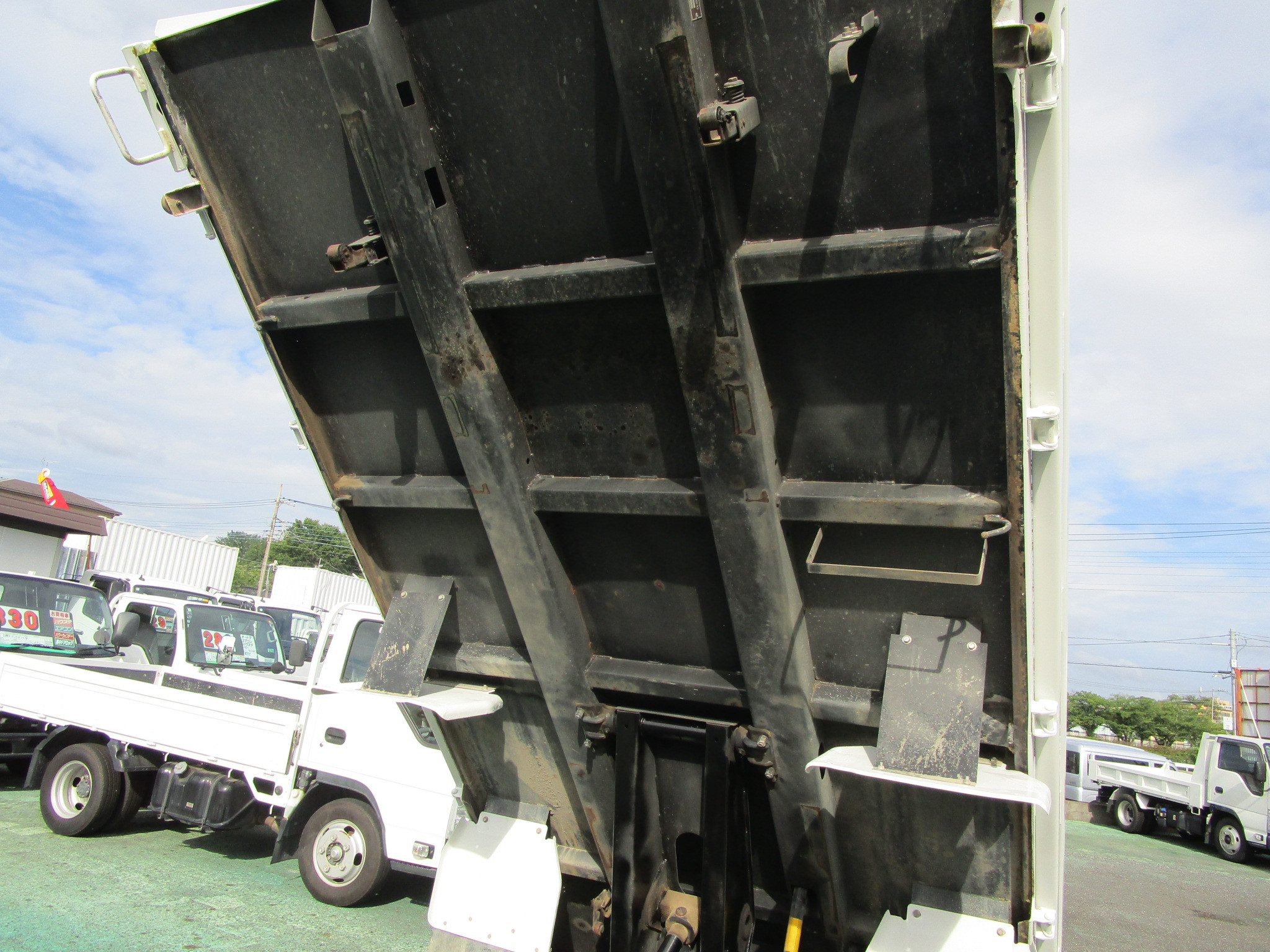 いすゞ エルフ 2RG-NKR88ADの写真11