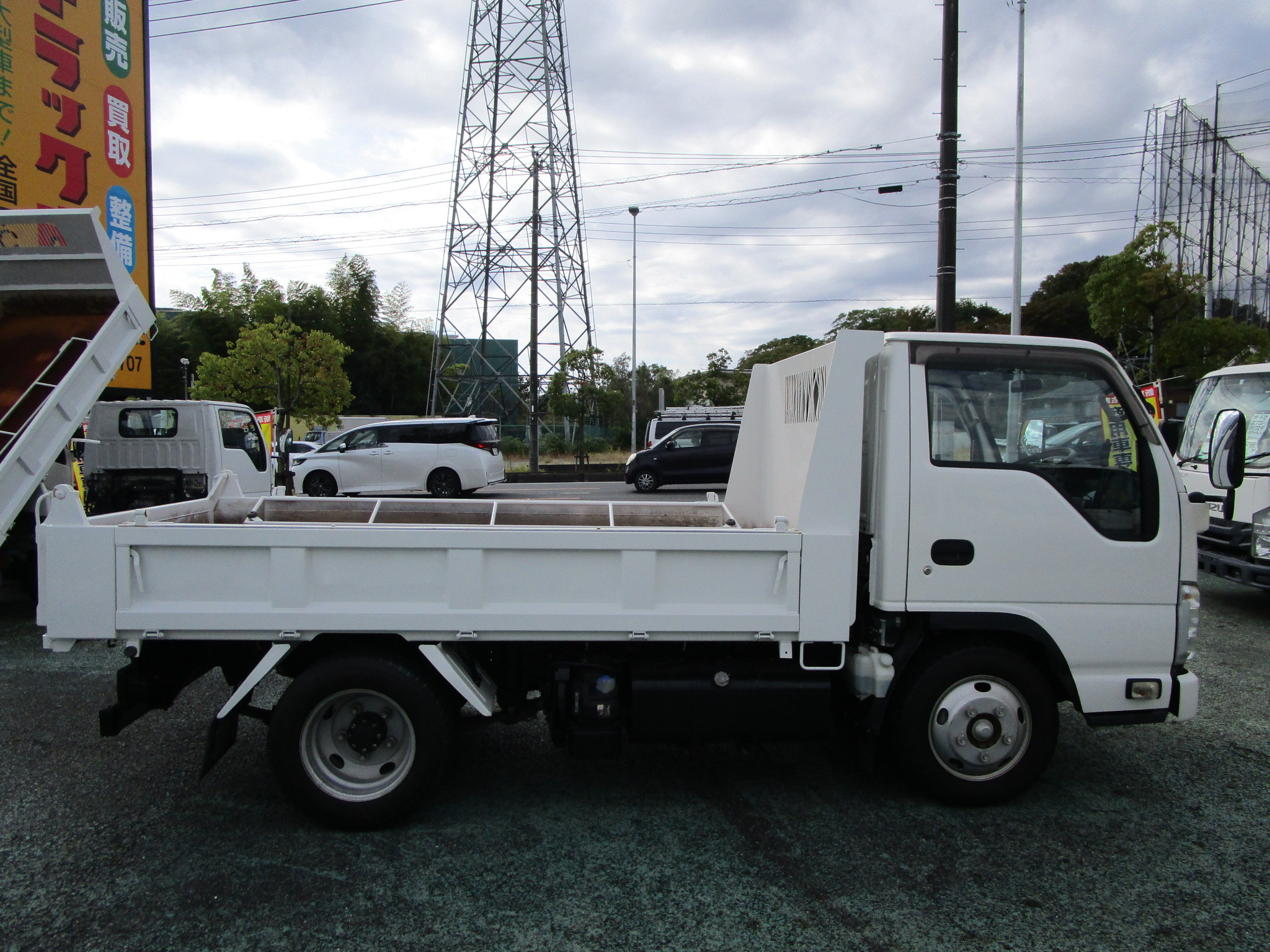 いすゞ エルフ 2RG-NKR88ADの写真5