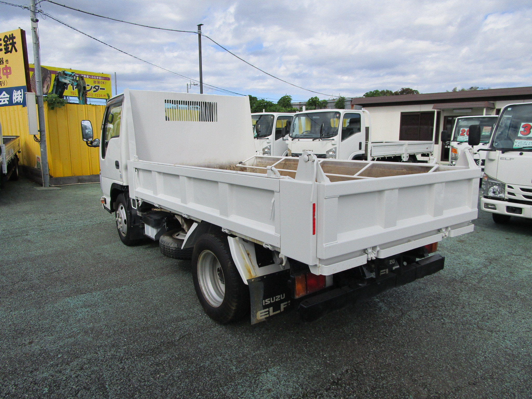 いすゞ エルフ 2RG-NKR88ADの写真6
