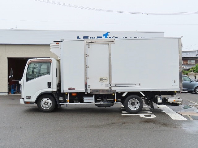 いすゞ エルフ TPG-NMR85AN(2WD)の写真4