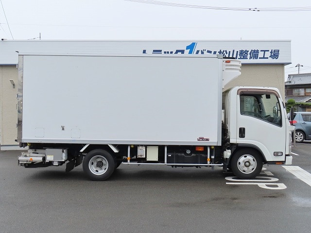 いすゞ エルフ TPG-NMR85AN(2WD)の写真5