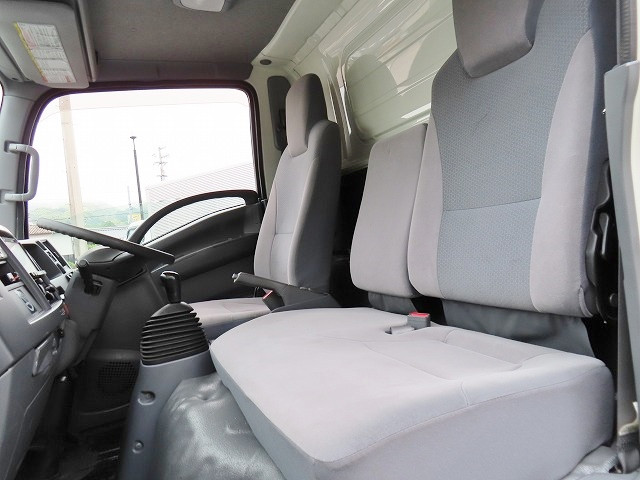 いすゞ エルフ TPG-NMR85AN(2WD)の写真11