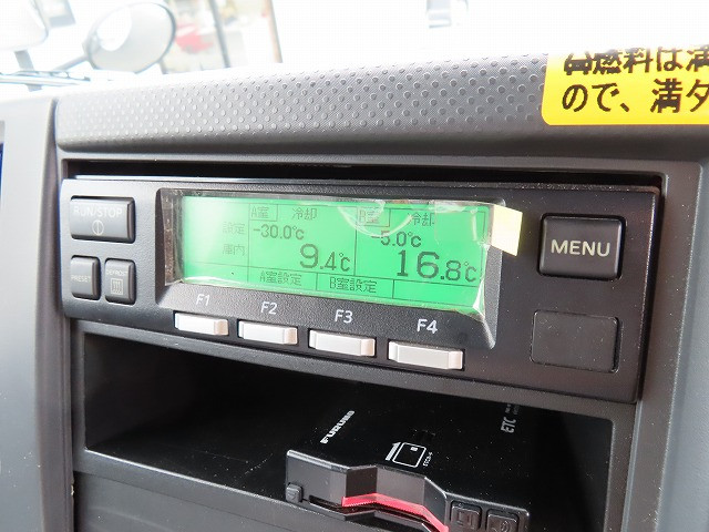 いすゞ エルフ TPG-NMR85AN(2WD)の写真21