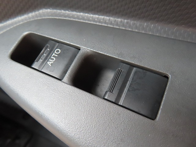 いすゞ エルフ TPG-NMR85AN(2WD)の写真22