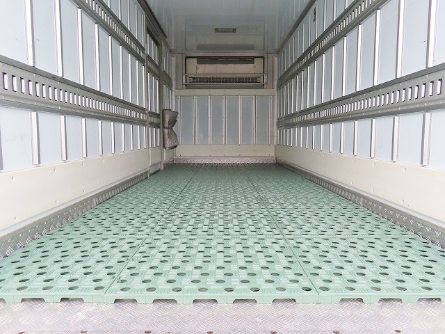 いすゞ エルフ TPG-NMR85AN(2WD)の写真24