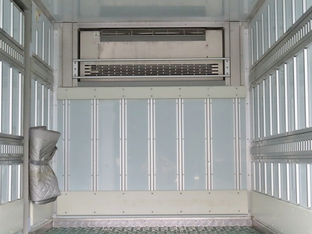 いすゞ エルフ TPG-NMR85AN(2WD)の写真25