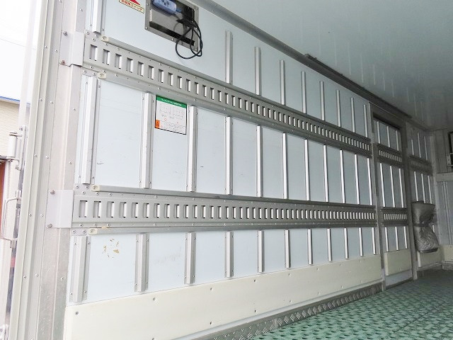 いすゞ エルフ TPG-NMR85AN(2WD)の写真26