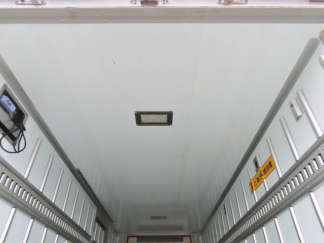 いすゞ エルフ TPG-NMR85AN(2WD)の写真28