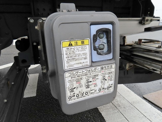 いすゞ エルフ TPG-NMR85AN(2WD)の写真39