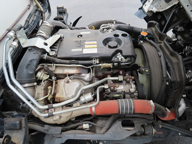 いすゞ エルフ TPG-NMR85AN(2WD)の写真44