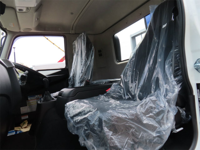 三菱 ファイター 2KG-FK62F(2WD)の写真11