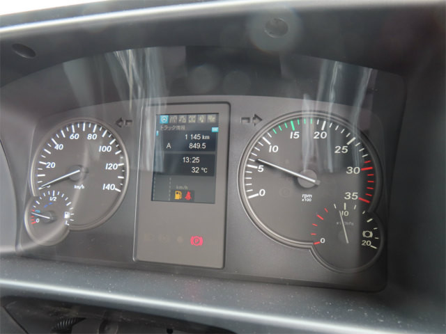 三菱 ファイター 2KG-FK62F(2WD)の写真12