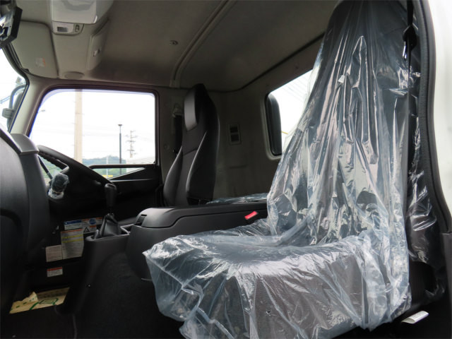 三菱 ファイター 2KG-FK62F(2WD)の写真11