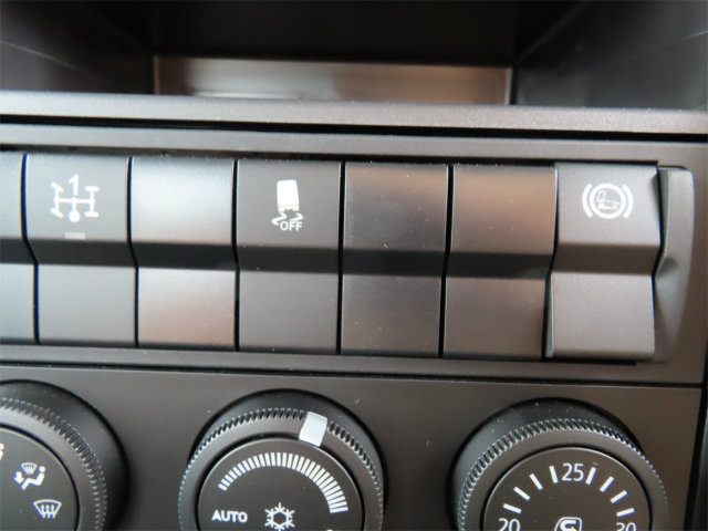 三菱 ファイター 2KG-FK62F(2WD)の写真16