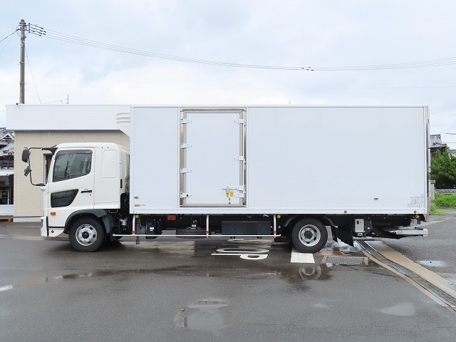 日野 レンジャー 2KG-FD2ABG(2WD)の写真4