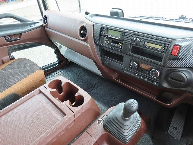 日野 レンジャー 2KG-FD2ABG(2WD)の写真14