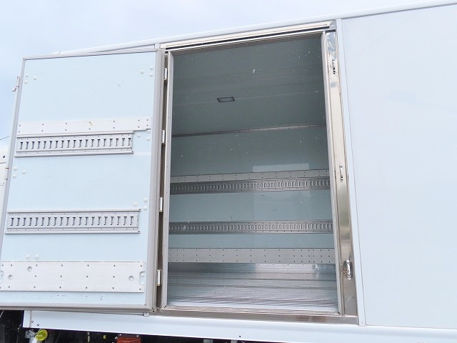 日野 レンジャー 2KG-FD2ABG(2WD)の写真32