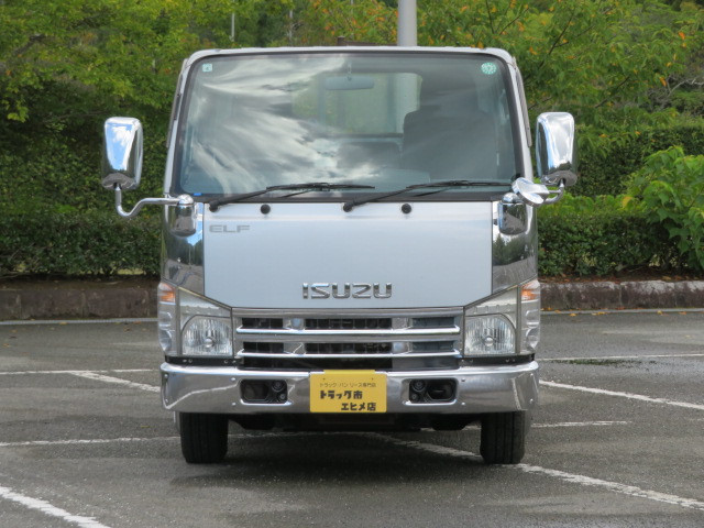 いすゞ エルフ BKG-NJR85A(2WD)の写真6