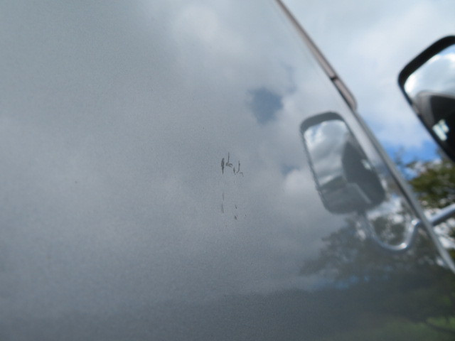 いすゞ エルフ BKG-NJR85A(2WD)の写真11