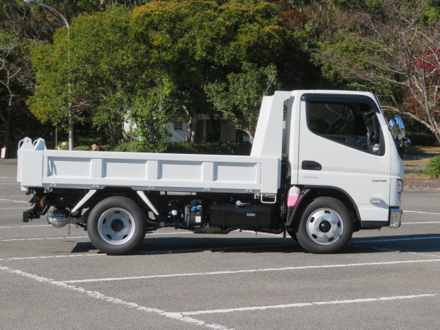 三菱 キャンター 2RG-FBA60(2WD)の写真5