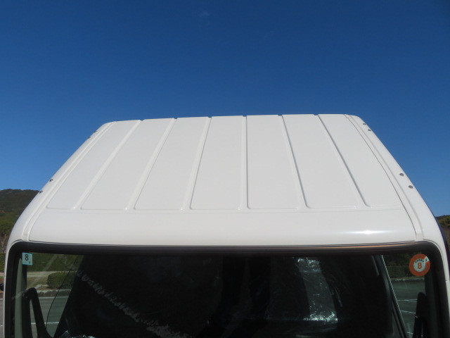 三菱 キャンター 2RG-FBA60(2WD)の写真7