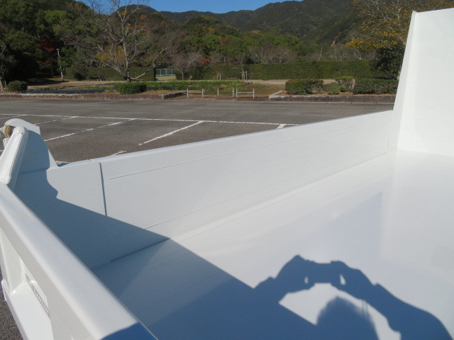 三菱 キャンター 2RG-FBA60(2WD)の写真28