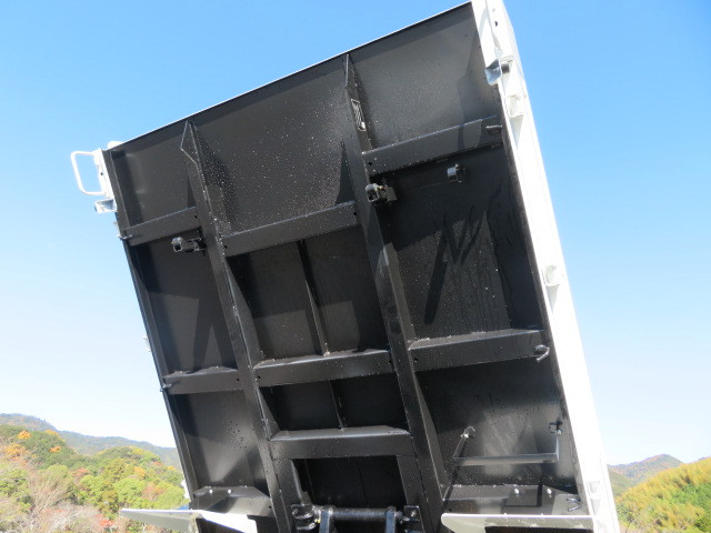 三菱 キャンター 2RG-FBA60(2WD)の写真50