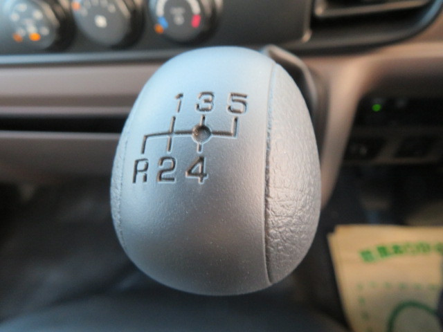 三菱 キャンター 2RG-FBA60(2WD)の写真19