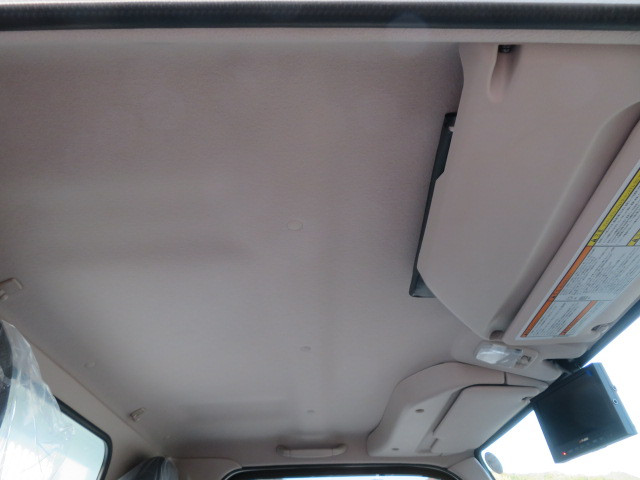 三菱 キャンター 2RG-FBA60(2WD)の写真23