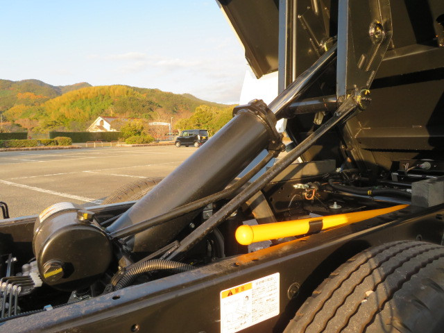 三菱 キャンター 2RG-FBA60(2WD)の写真50