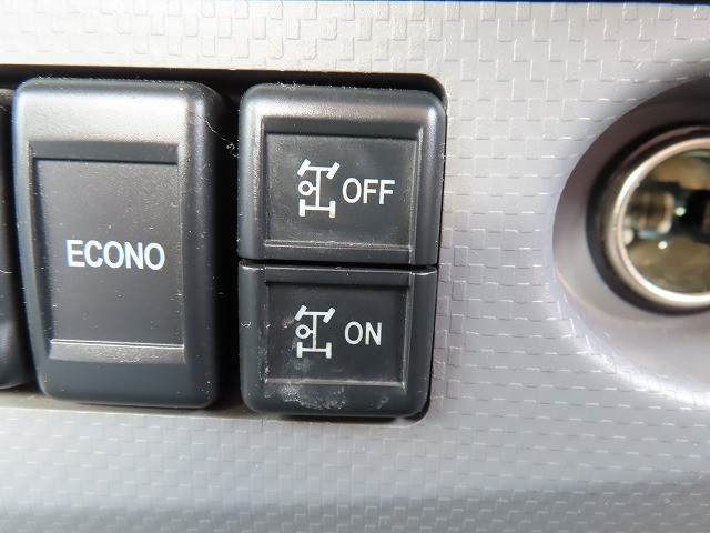 いすゞ エルフ 2PG-NPR88YNの写真15