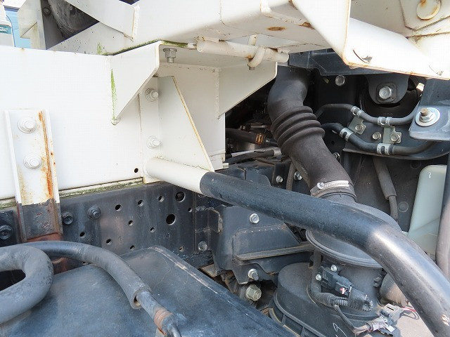 いすゞ エルフ 2PG-NPR88YNの写真43